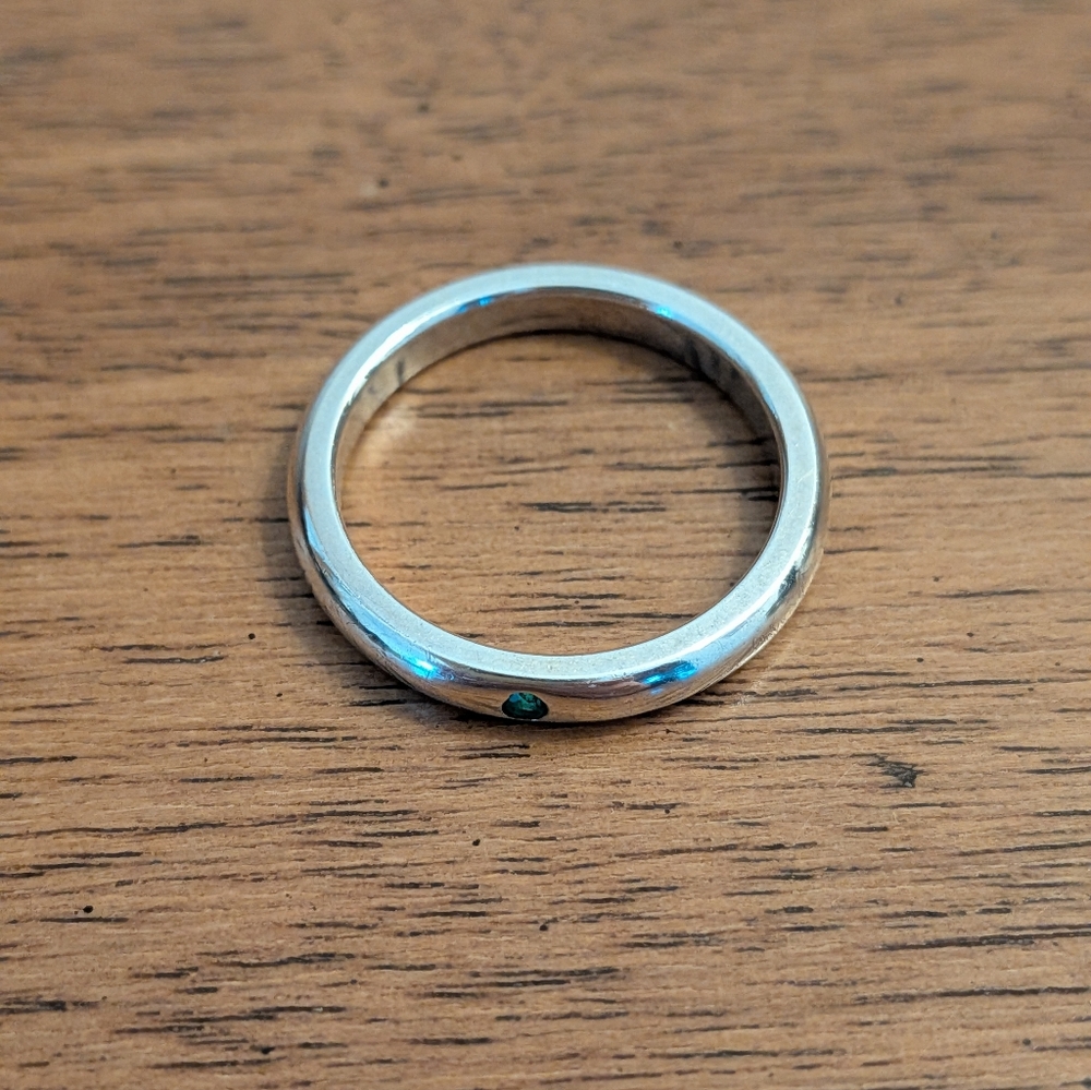 Tiffany & Co. Elsa Peretti Emerald Stacking Ring – Sterling Silver – Authentic